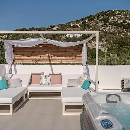 Avrilia Seaside Near Chania فيلة خانيا