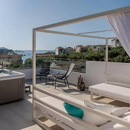 فيلة Avrilia Seaside Near Chania خانيا