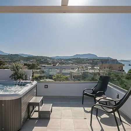 Avrilia Seaside Near Chania